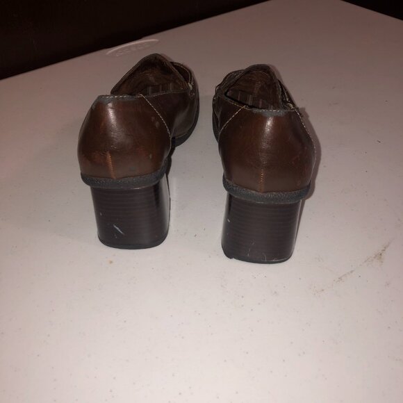 Vintage Brown Mudd Shoes, Size 7M - Picture 2 of 9